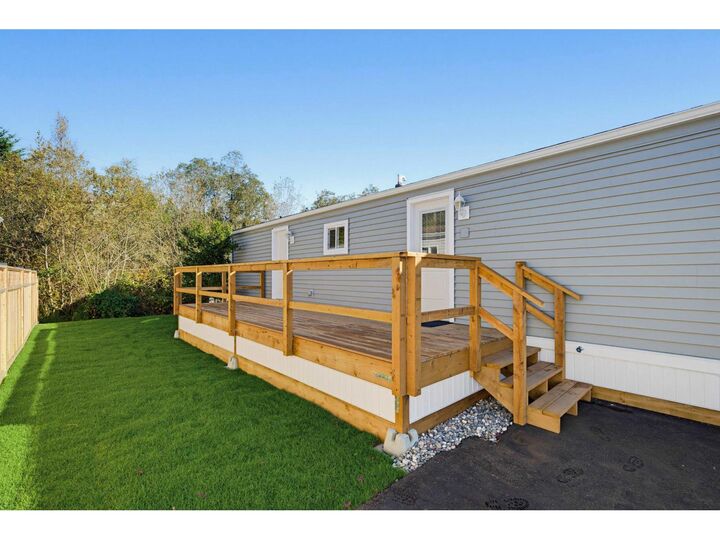 Property Photo: 3300 Horn Street 55 BC V2S 7Y6