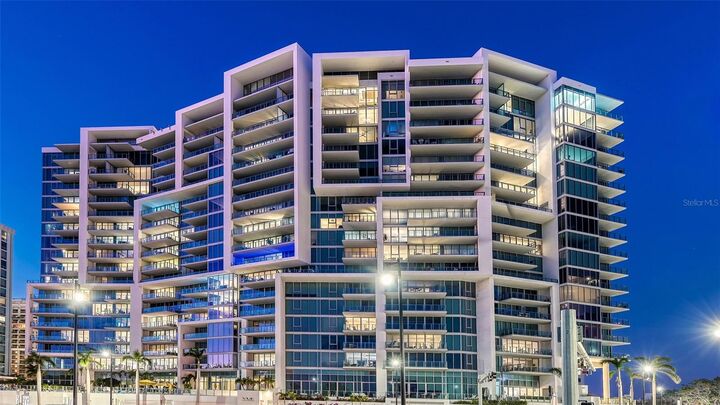 Property Photo:  1155 N Gulfstream Avenue 207  FL 34236 