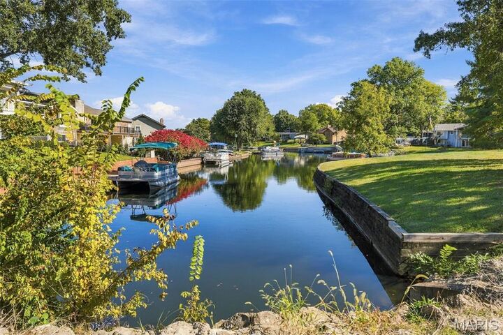 Property Photo: 18 Clermont Court MO 63367
