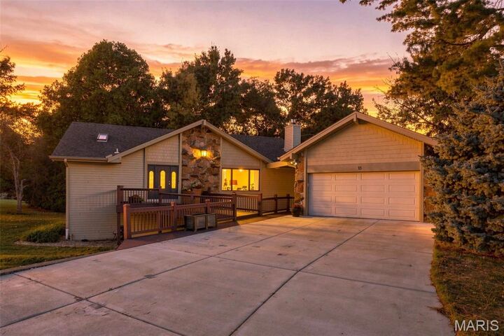 Property Photo:  18 Clermont Court  MO 63367 