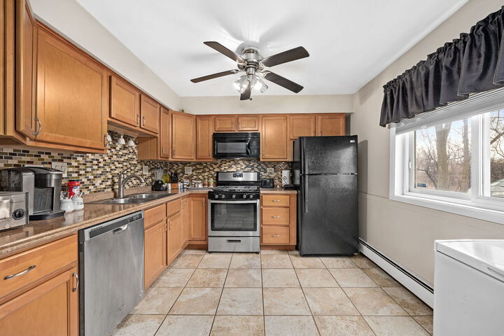Property Photo: 4809 Engle Road 1C IL 60803