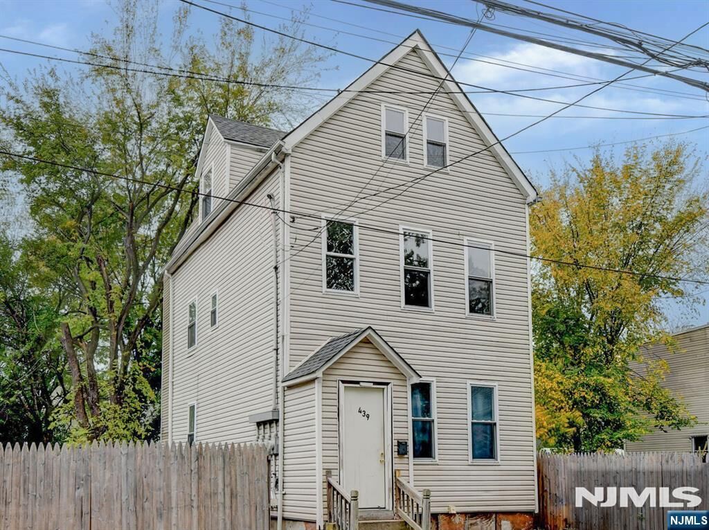 Property Photo:  439 S 18th Street  NJ 07103 