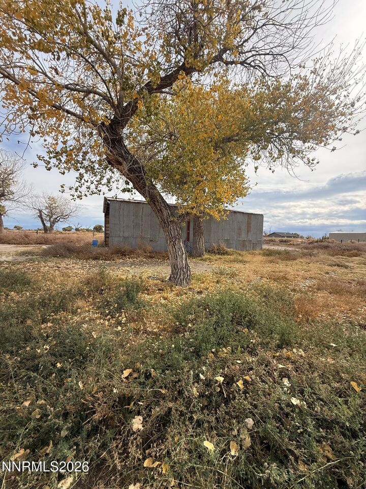 Property Photo: 00621140 Wagon Trail NV 89406