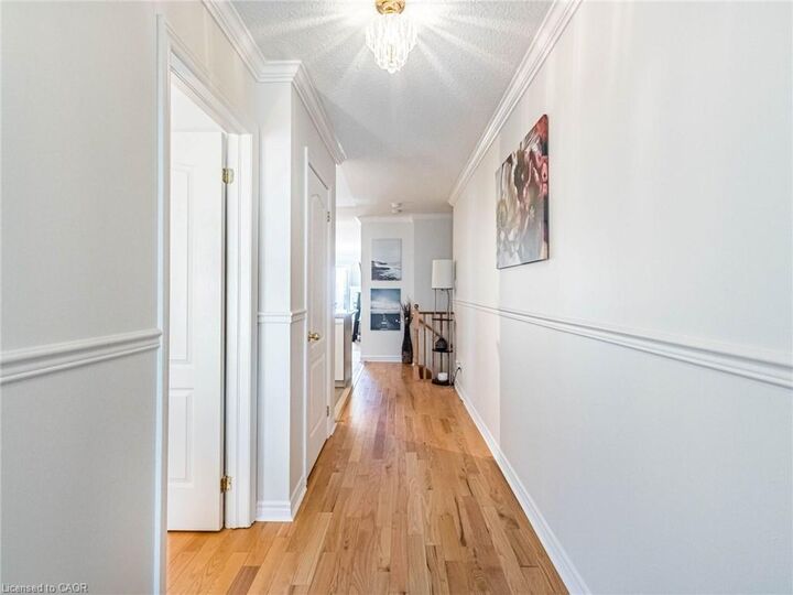 Property Photo:  350 Lakebreeze Drive 8  ON L1B 1N2 