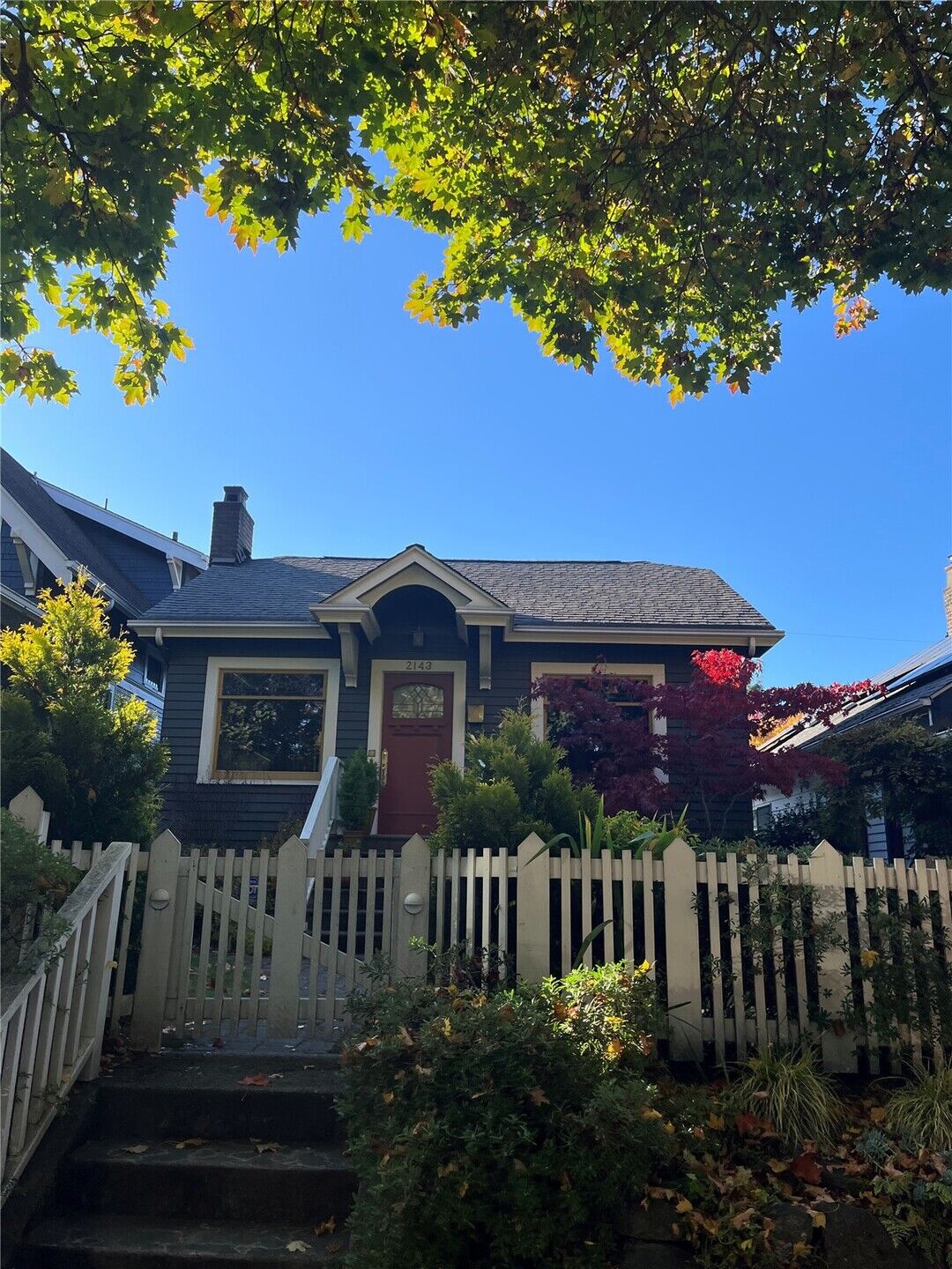 Property Photo:  2143  7th Avenue W  WA 98119 