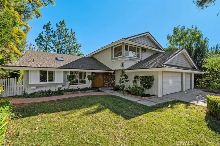 Property Photo:  18854 Muirkirk  CA 91326 