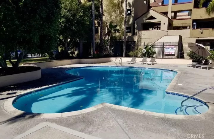 Property Photo:  941 W Carson 202  CA 90502 