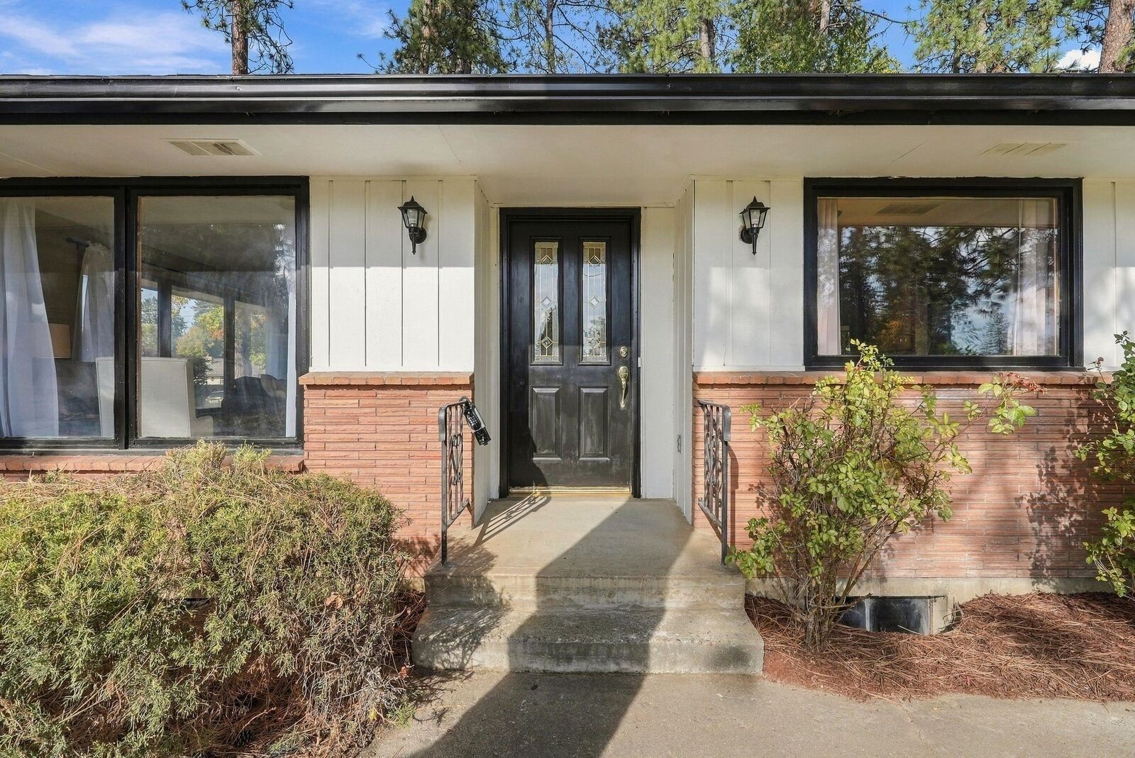 Property Photo:  11305 E 18th Ave  WA 99206 