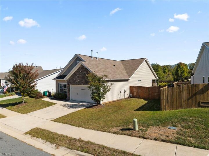 Property Photo: 5372 Holbein Gate Road NC 27051