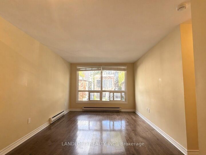 Property Photo:  176 Howland Avenue 201  ON M5R 3B6 