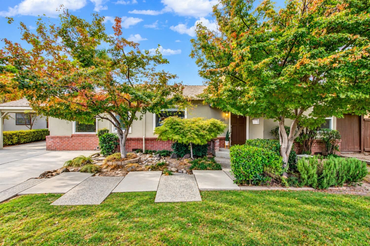 Property Photo: 1555 Niel Avenue CA 95380