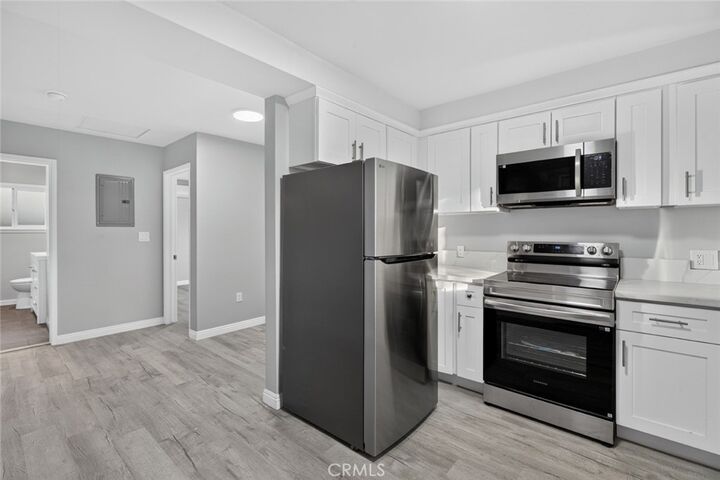 Property Photo:  3304 Crestford 1/2  CA 91001 