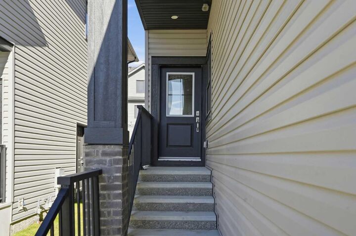 Property Photo:  111 Heritage Manor  AB T4C 3K8 