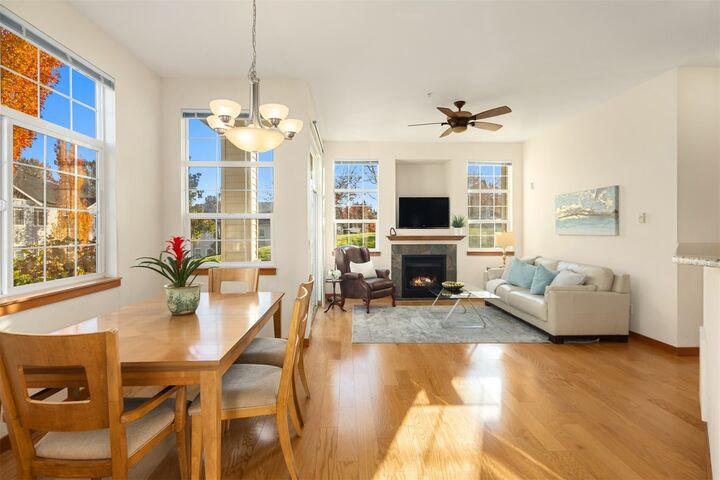 Property Photo:  1855  Trossachs Boulevard SE 2802  WA 98075 