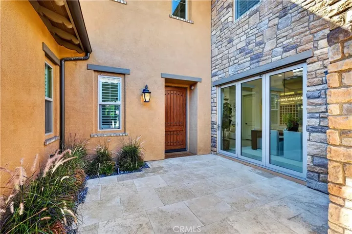 Property Photo:  2252 E Rosecrans Court  CA 92821 