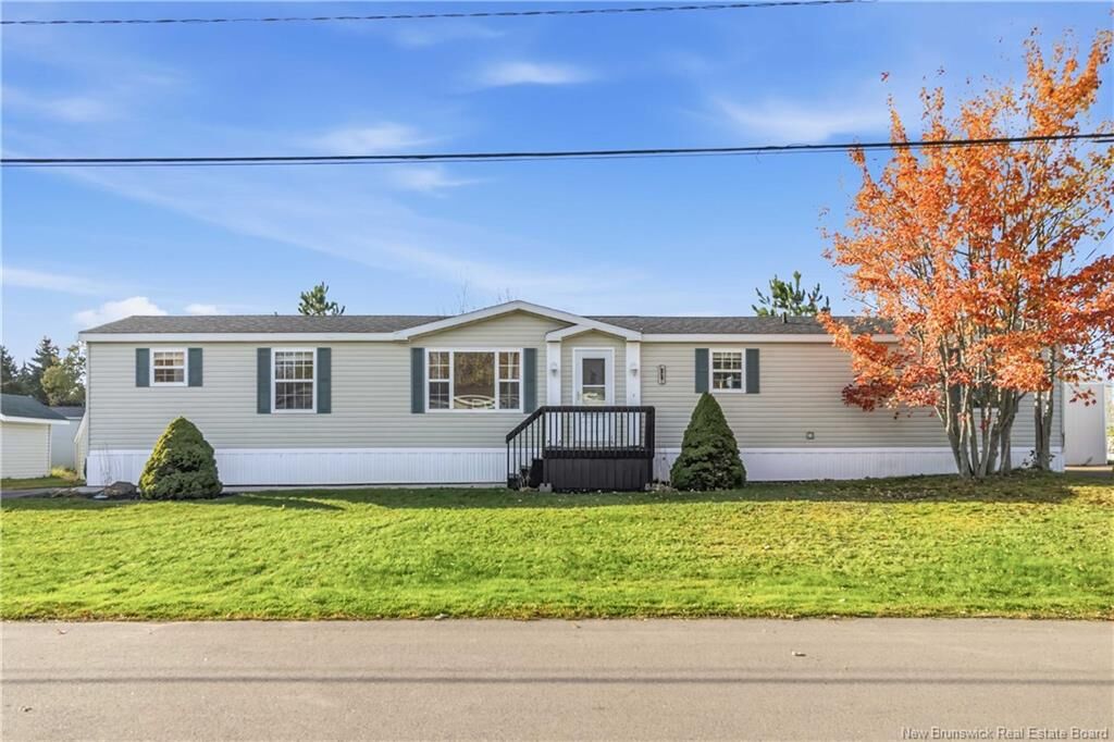 Photo de la propriété: 25 St Jean NB E1A 7N1