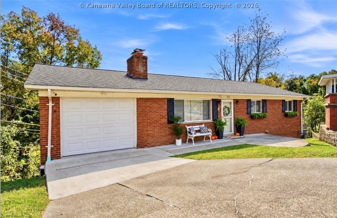Property Photo:  920 Scenic Drive  WV 25311 
