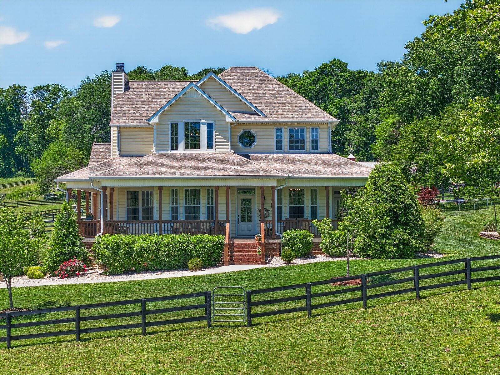 Property Photo:  157 Giles Ln  TN 37066 