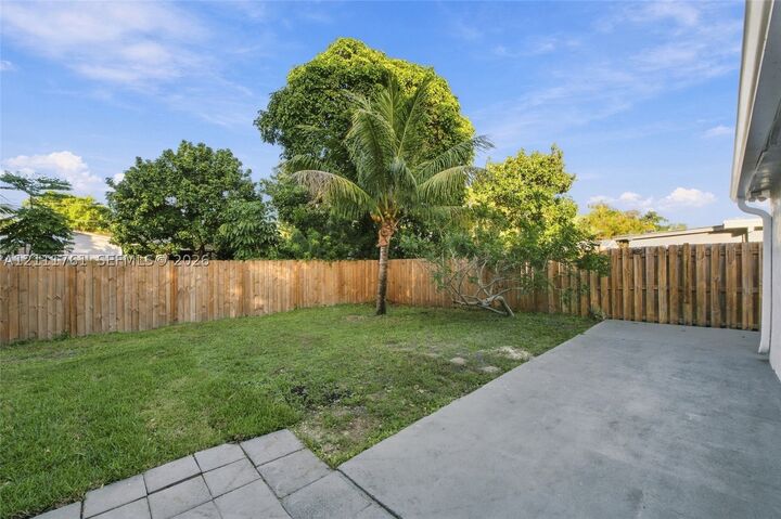 Property Photo:  6971 SW 19th St  FL 33068 