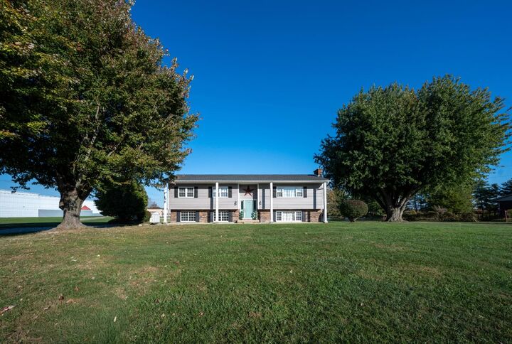 Property Photo:  1745 Lammers Pike  IN 47006 