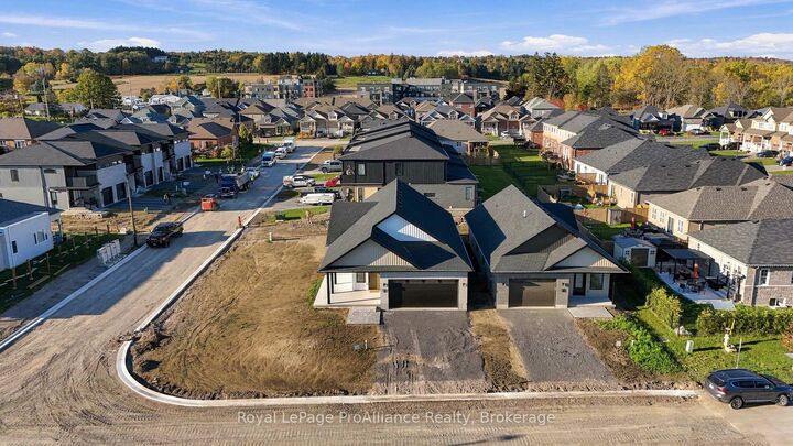 Property Photo:  117 Royal Gala Drive  ON K0K 1H0 