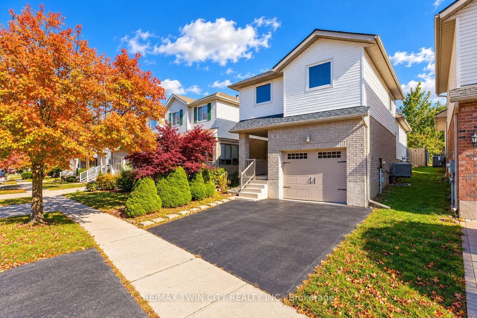 Property Photo: 268 Keewatin Avenue ON N2B 3W4