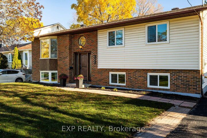 Property Photo:  141 Napoleon Street  ON K7C 2X1 