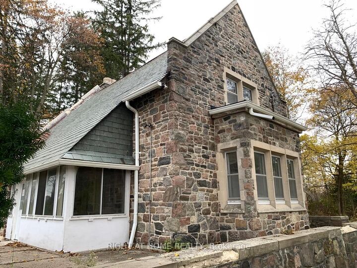 Property Photo: 13760 Keele Street ON L7B 1A3