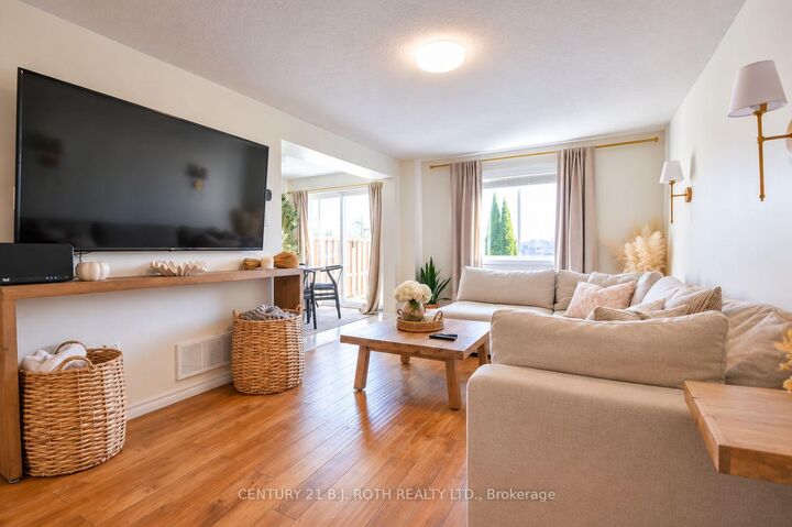Property Photo:  41 Goodwin Drive  ON L4N 5Z7 