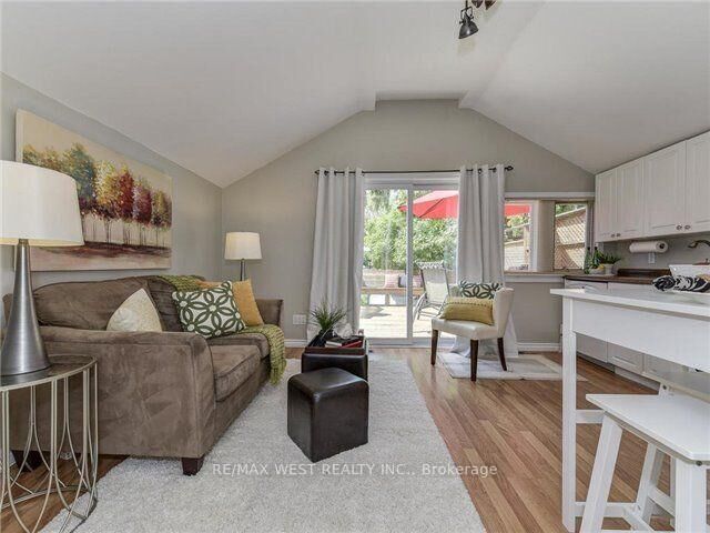 Property Photo:  602 Annland Street  ON L1W 1A7 