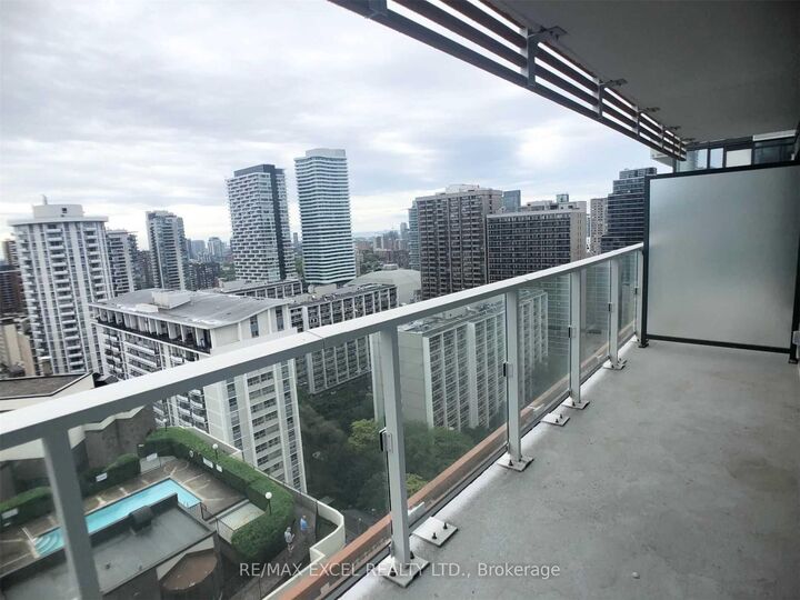 Property Photo: 18 Maitland Terrace 2502 ON M4Y 1Y4