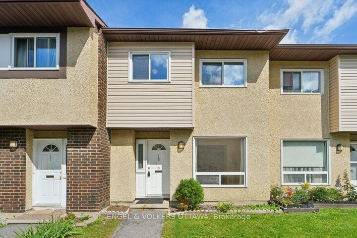 Property Photo: 1280 Cahill Drive 18 ON K1V 9R1