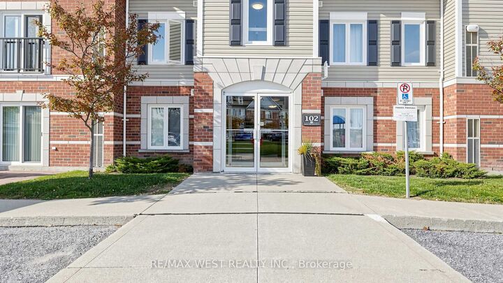 Property Photo: 102 Aspen Springs Drive 105 ON L1C 5N6