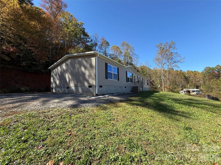 Property Photo:  574 Hodges Creek Drive  NC 28762 