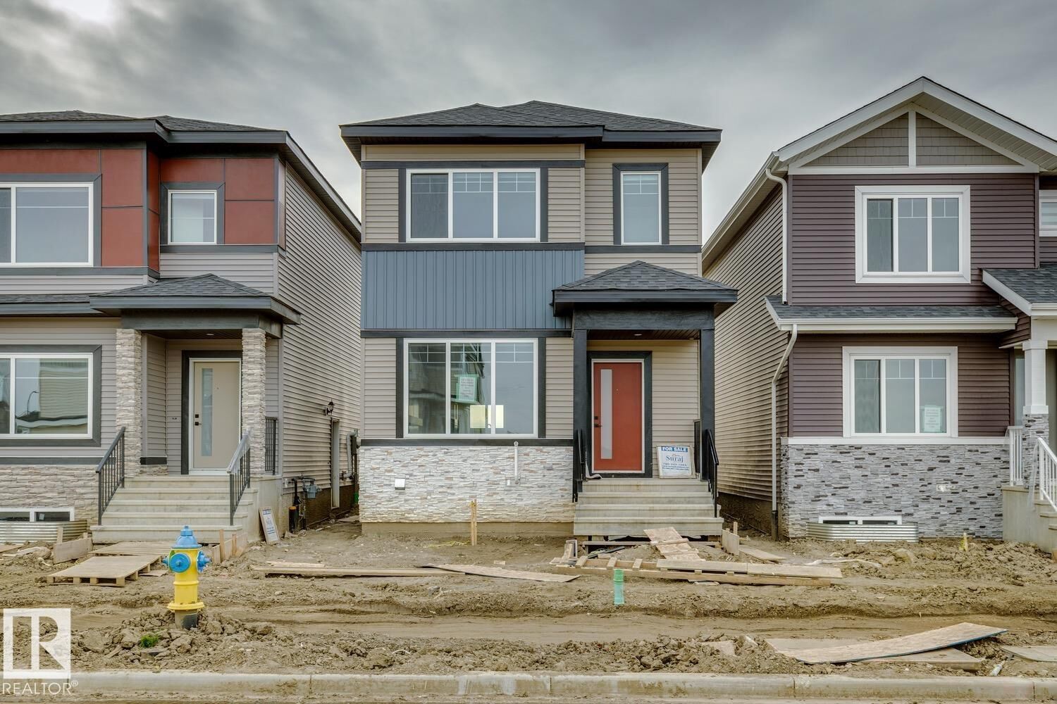 Property Photo:  494 Robinson Boulevard  AB T9E 1Z3 