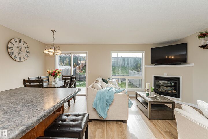 Property Photo: 51 Vaughn Avenue AB T7X 4R9