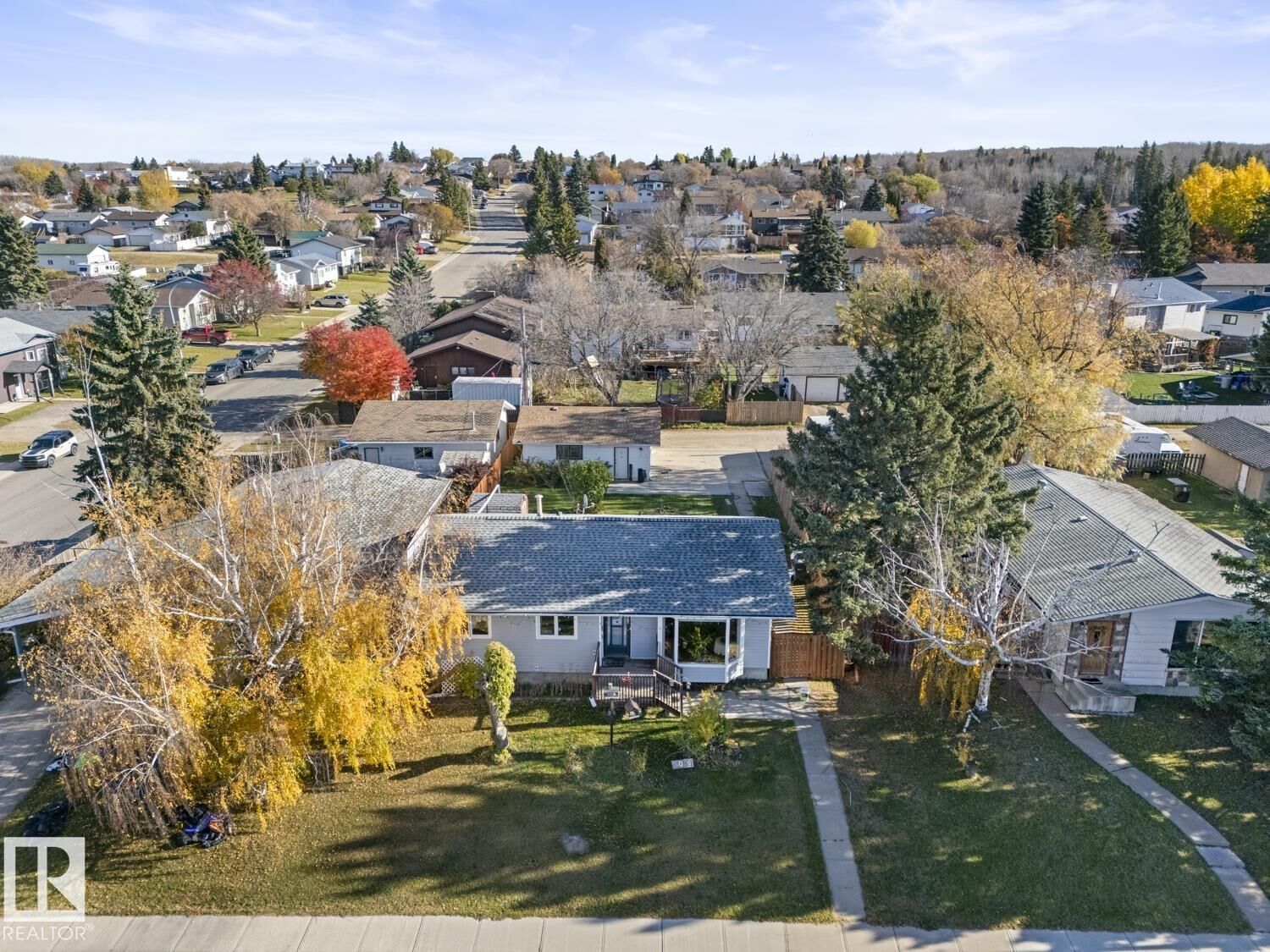 Property Photo:  5019 45 Street  AB T9M 1Z2 
