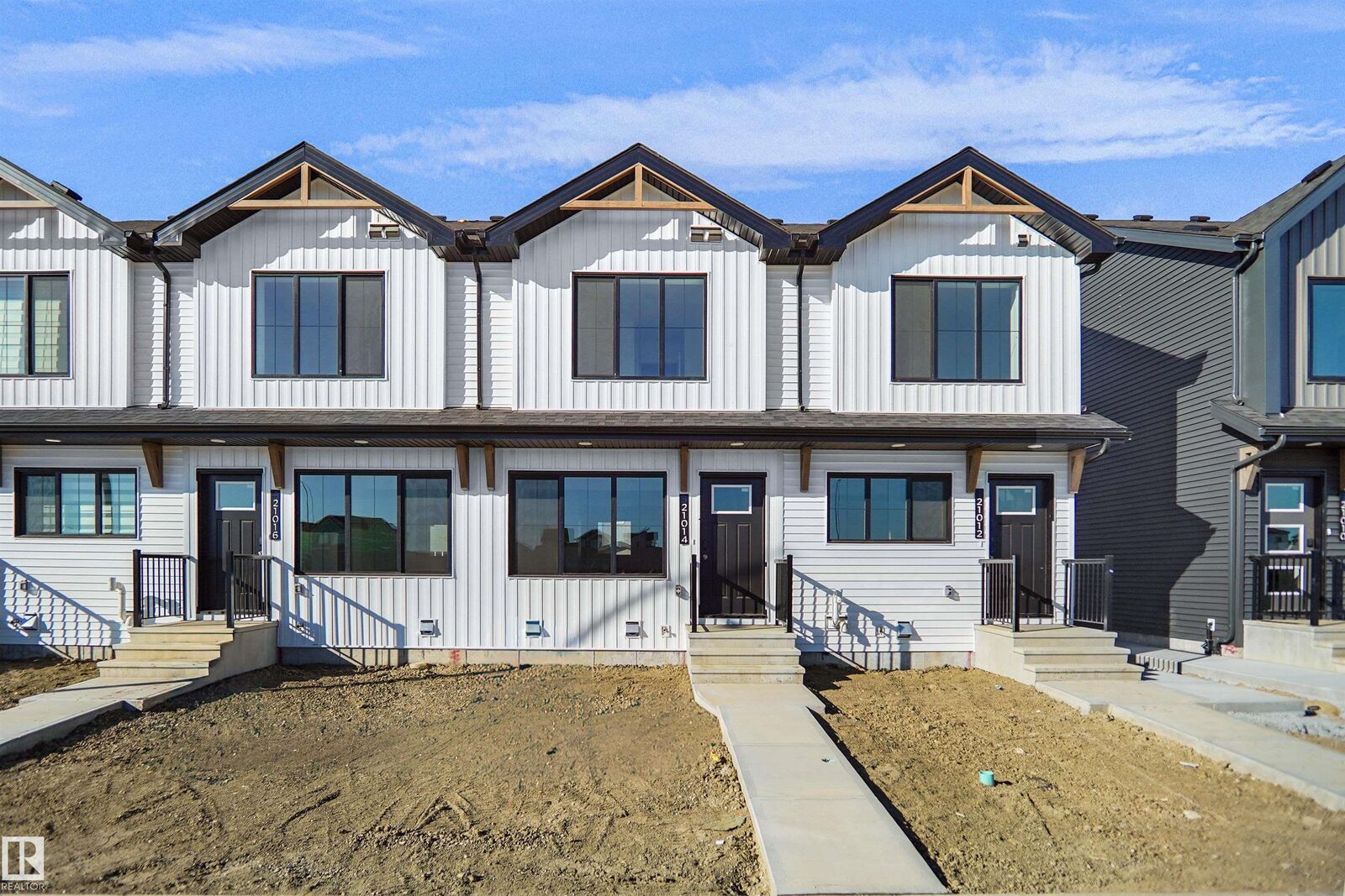 Property Photo:  21006 24 Avenue NW  AB T6M 2M7 