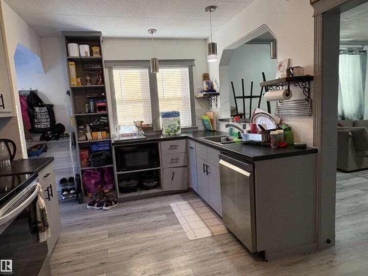 Property Photo:  9 Main Road  AB T0B 1C0 