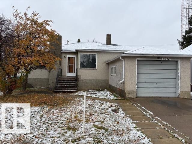 Property Photo:  5042 49 Avenue  AB T9C 1L9 