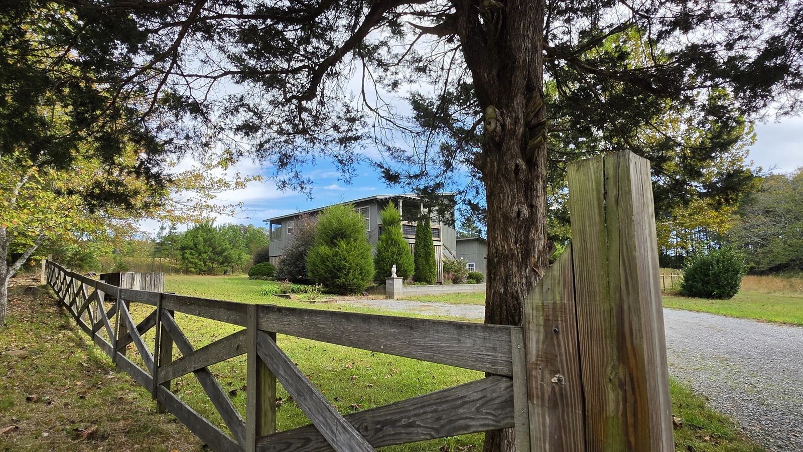 Property Photo:  6111 Mitchell Road NE  AL 35967 