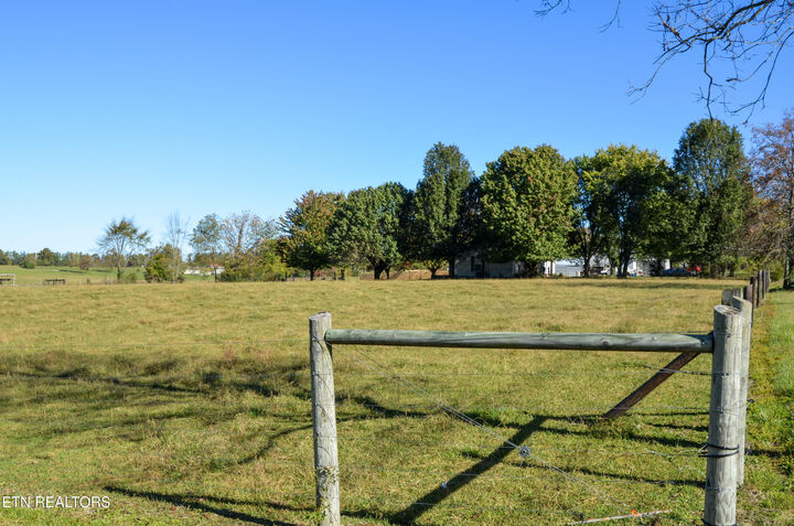 Property Photo: Plateau Rd. - 5.31 Acres TN 38571