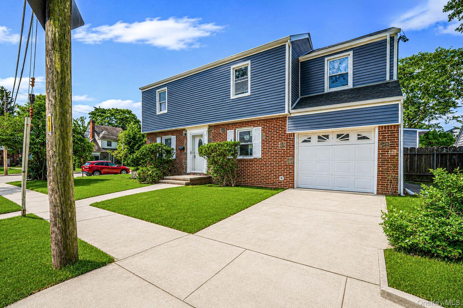 Property Photo: 1 Hudson Court NY 11563