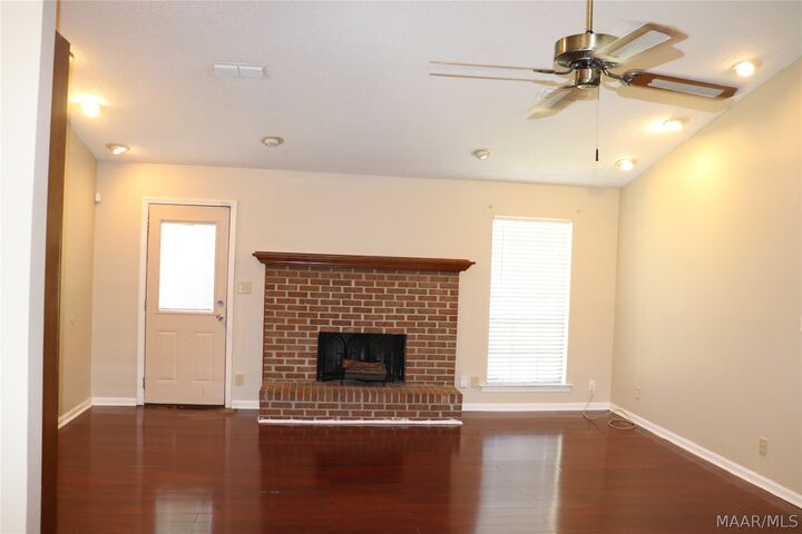 Property Photo: 2213 S Sutherland Drive AL 36116