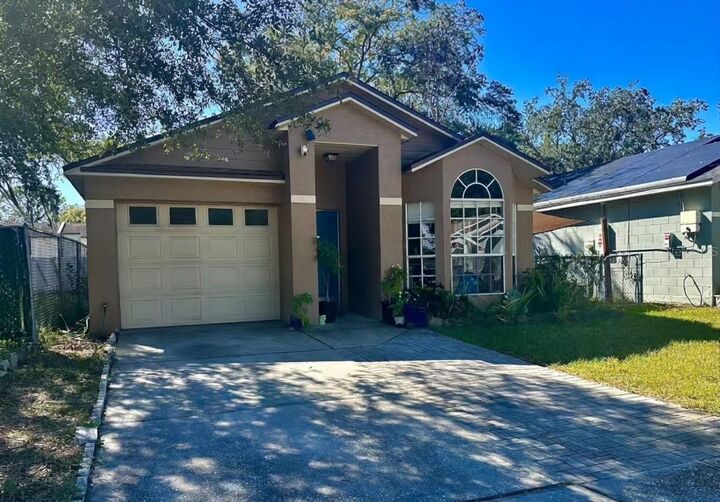 Property Photo:  989 Hamlet Court  FL 32751 