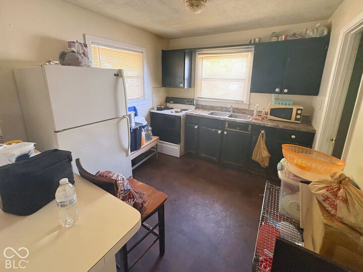 Property Photo:  2207 Admiral Drive  IN 46219 