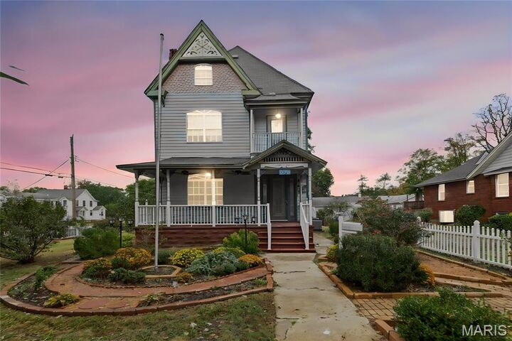 Property Photo:  679 St Louis  IL 62263 