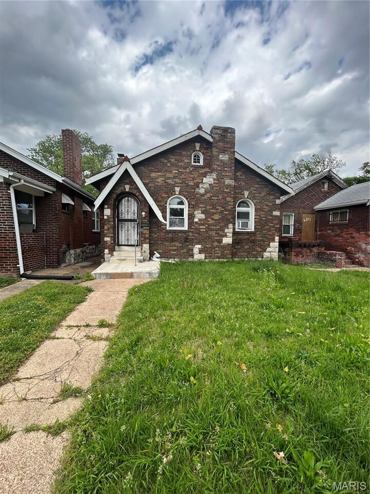 Property Photo:  4819 Bessie Avenue  MO 63115 