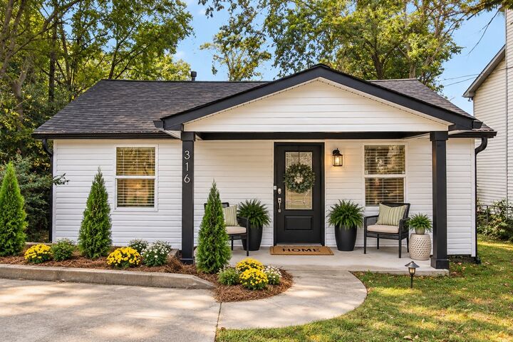 Property Photo:  316 Edwin St  TN 37207 