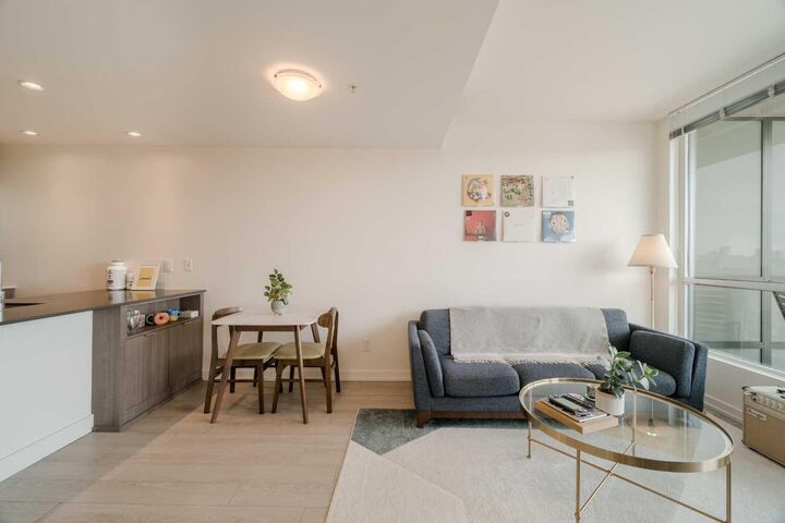 Property Photo:  128 2 Street SW 1405  AB T2P 4V9 
